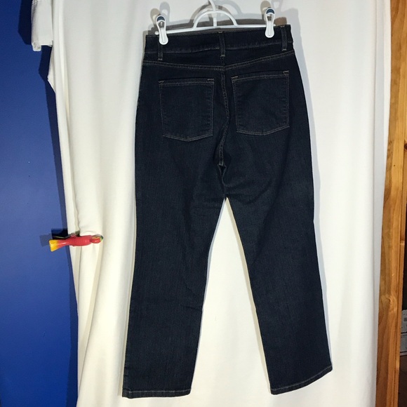 L.L. Bean Women’s Classic Fit Straight Denim Jeans, 6P - Picture 3 of 10